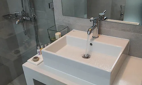 Gerofinikas Boutique Аполлония